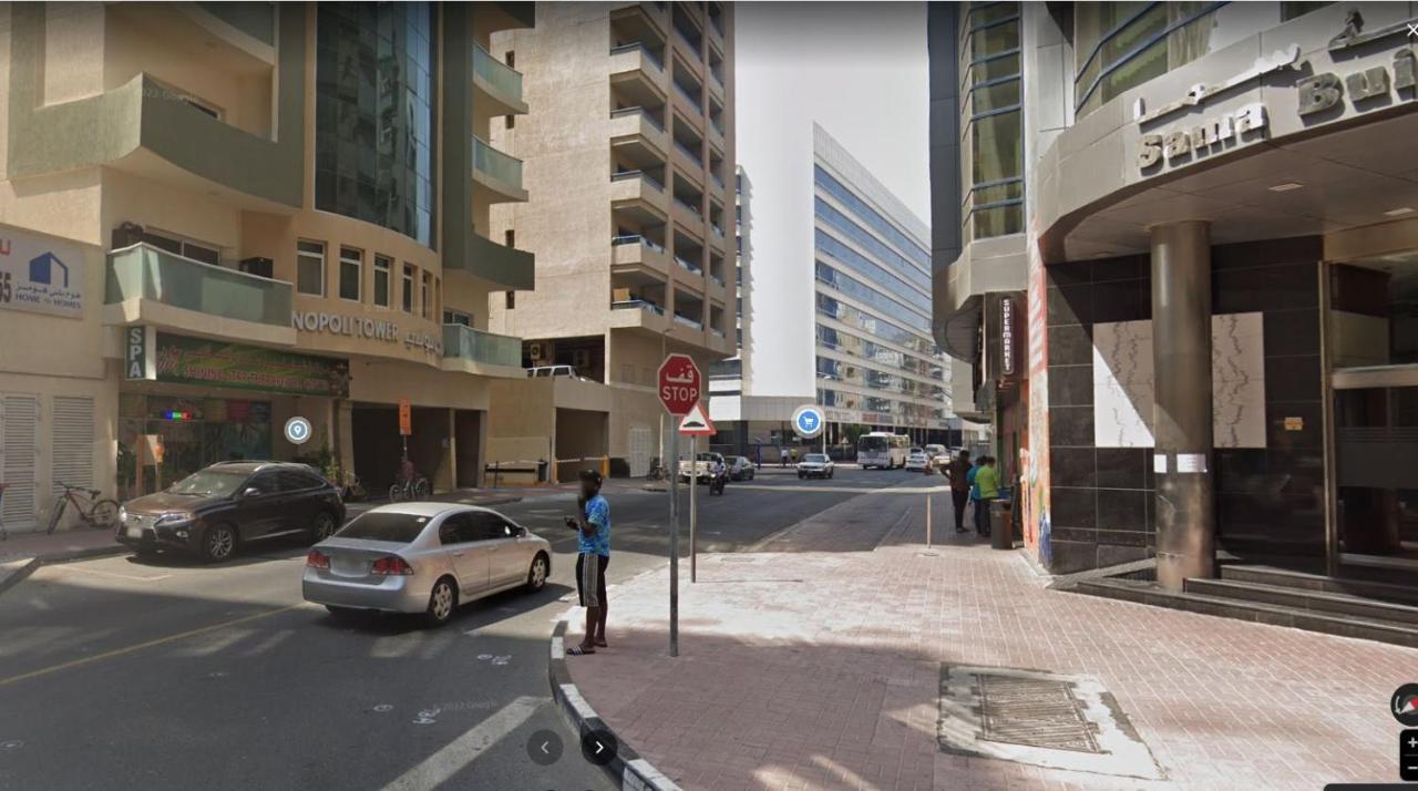 Brand New Private Partition Near Moe Metro Privatunterkunft *